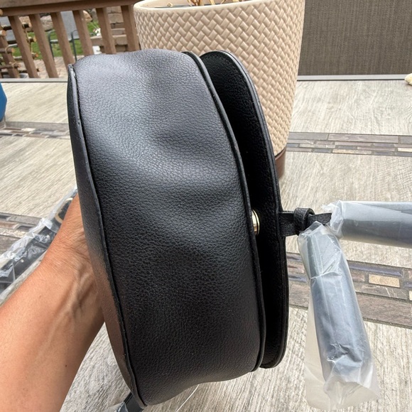 NWOT Black Crossbody Bag By Victoria Secret - Picture 4 of 10